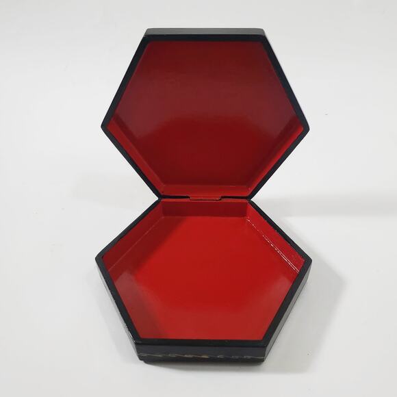 Vintage Snow Maiden Снегу́рочка Russian Lacquer Hexagon Box - Picture 5 of 6